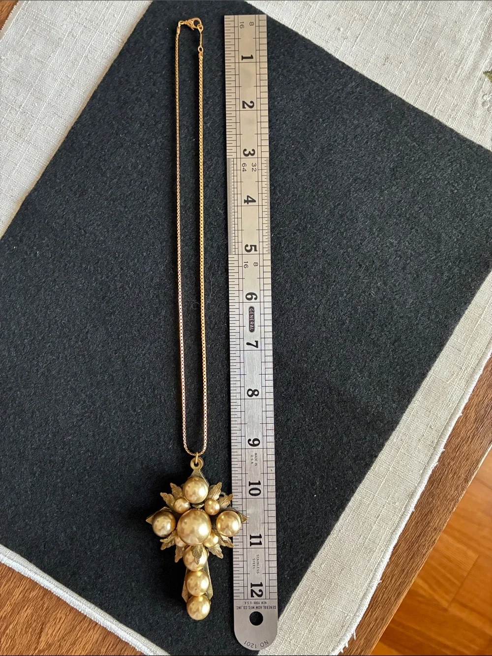 Vintage Cross Victorian Pendent Necklace Gold Tone Leaves And Large Faux Pearl